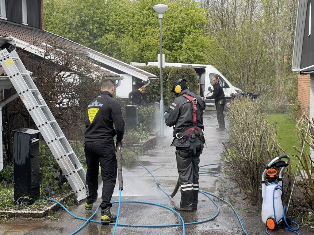 RenaTak Syd genomför altan- och stentvätt