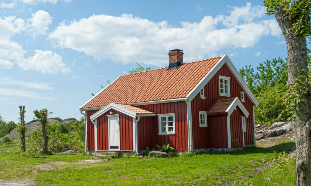 Rött hus efter fasadtvätt